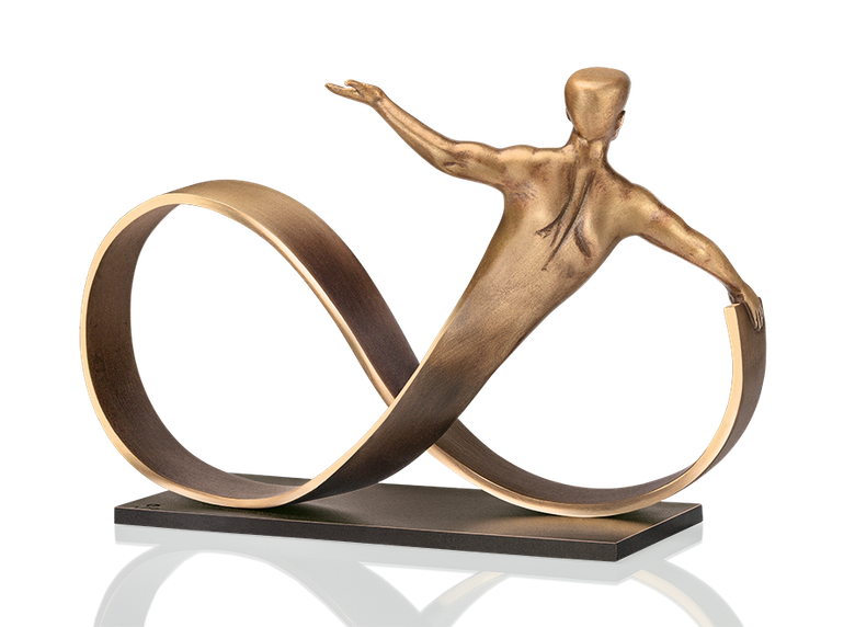 Bronzefigur «Infinity» von Annie Jungers