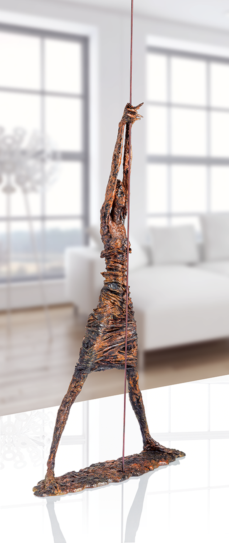 Bronzefigur »Afrikanerin mit Speer« von Vitali Safronov