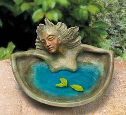 Bronzefigur Nixenschale (Boden) von Maria-Luise Bodirsky