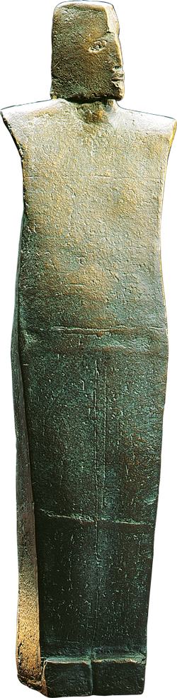 Bronzefigur Priester von Christiane Raschke