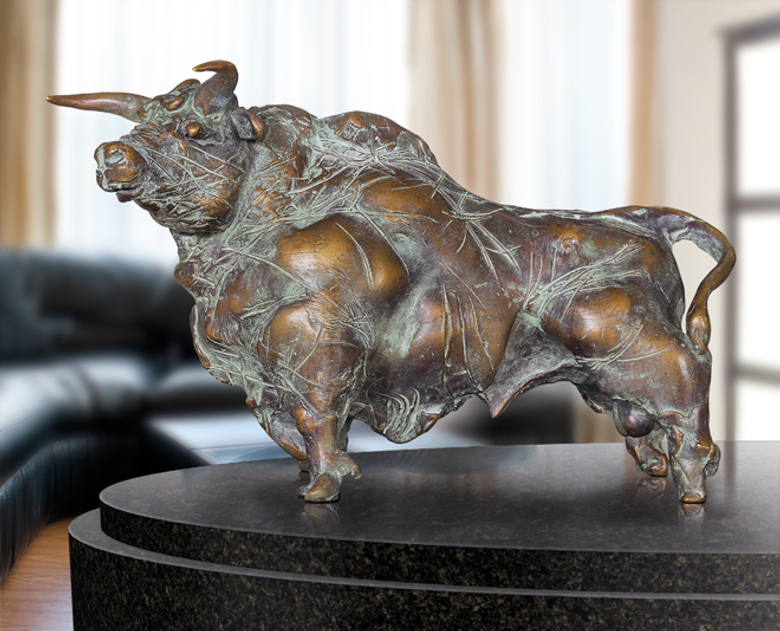 Bronzefigur Stolzer Stier von Waldemar Schröder