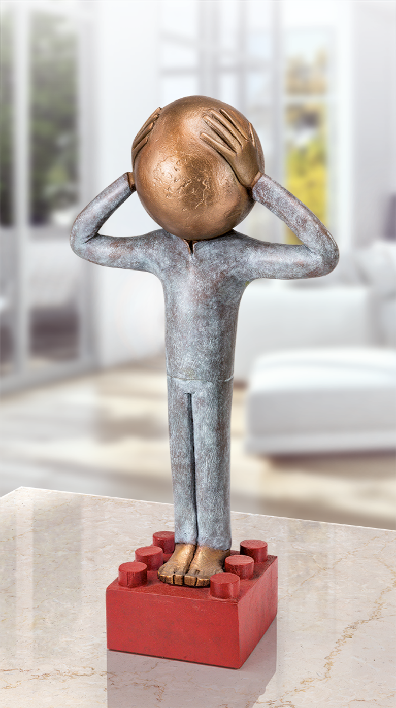 Bronzefigur »Kurzdavordanach« von Ivan Lardschneider