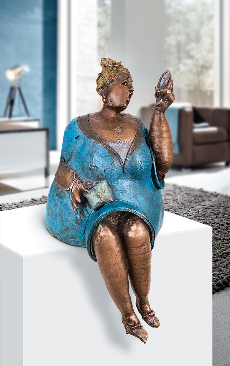 Bronzefigur Koketa von Eva Roucka