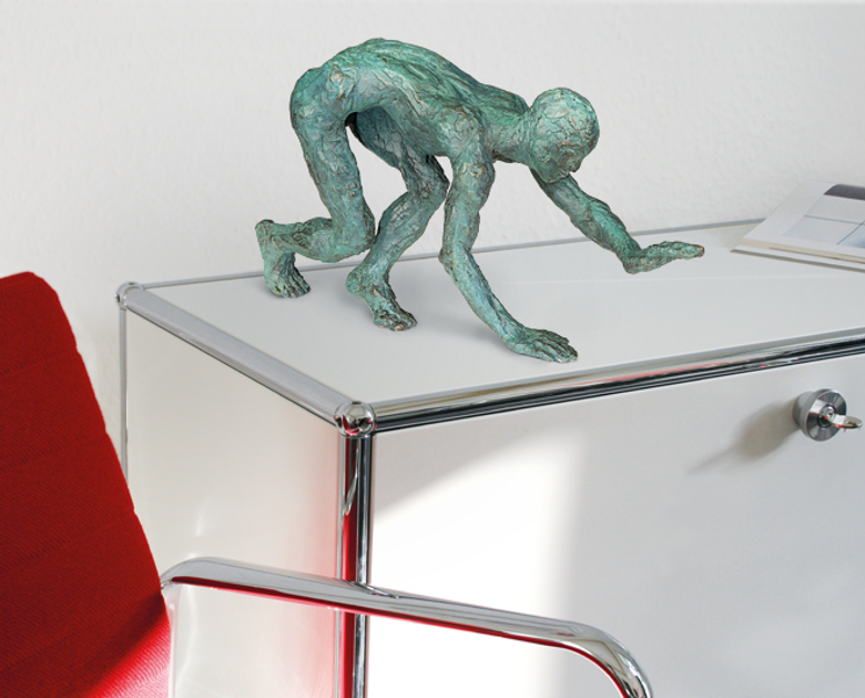 Bronzefigur Humanimal von Gudrun Steen-Andersen