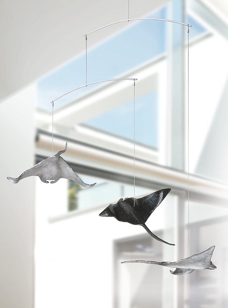 Bronzefigur Angels of the seas von Michal Trpák