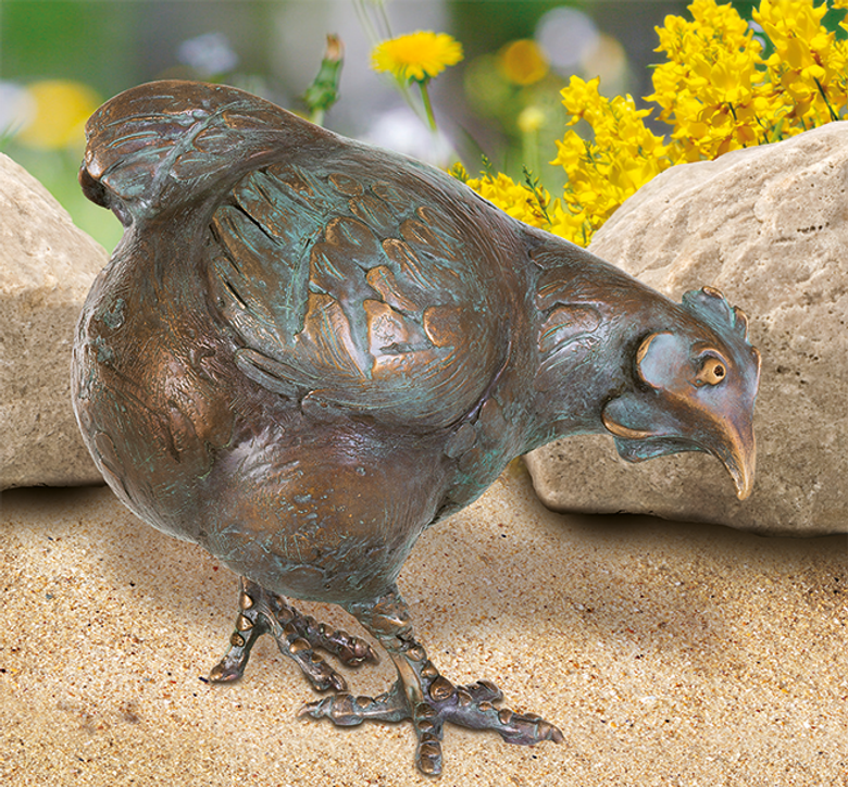 Bronzefigur Margret, die Fürsorgliche von Atelier StrassackerBronzefigur Margret, die Fürsorgliche von Atelier Strassacker