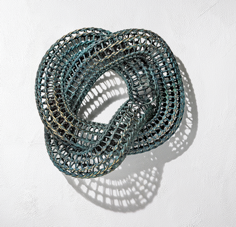 Bronzefigur «Knoten» von Ines Fiegert