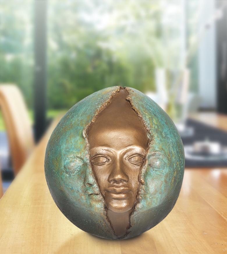 Bronzefigur Metamorphose von Maria-Luise Bodirsky