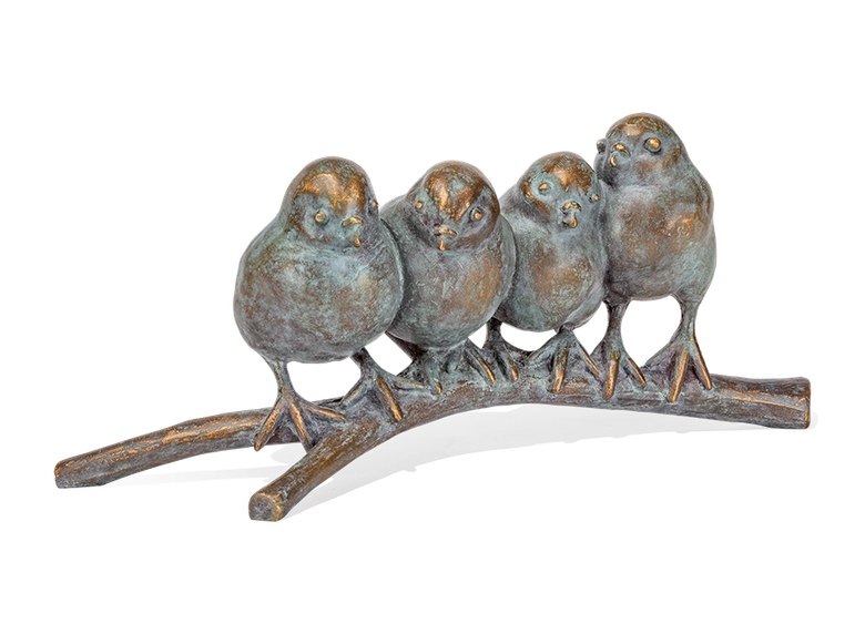 Bronzefigur «Kükenquartett» aus dem Atelier Strassacker