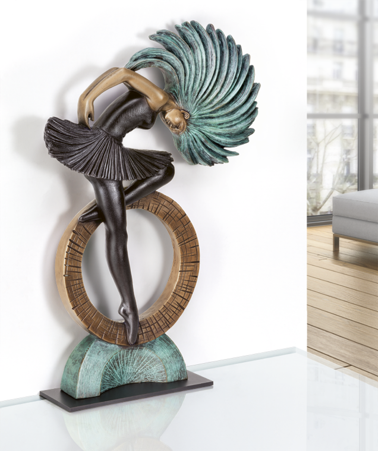 Bronzefigur Tanzendes Mädchen von Ernest Demez
