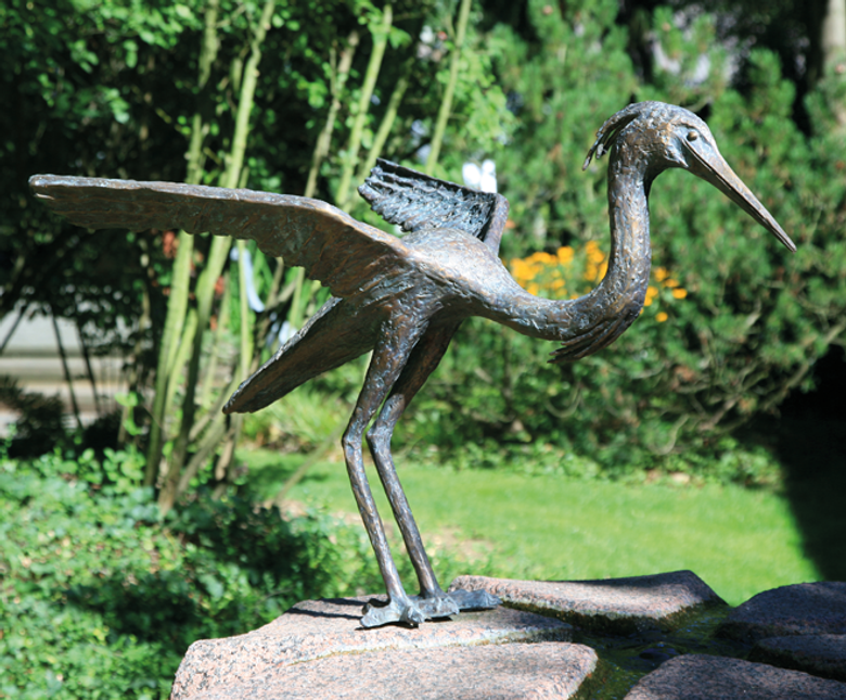 Bronzefigur Fischreiher von Ernst Günzkofer