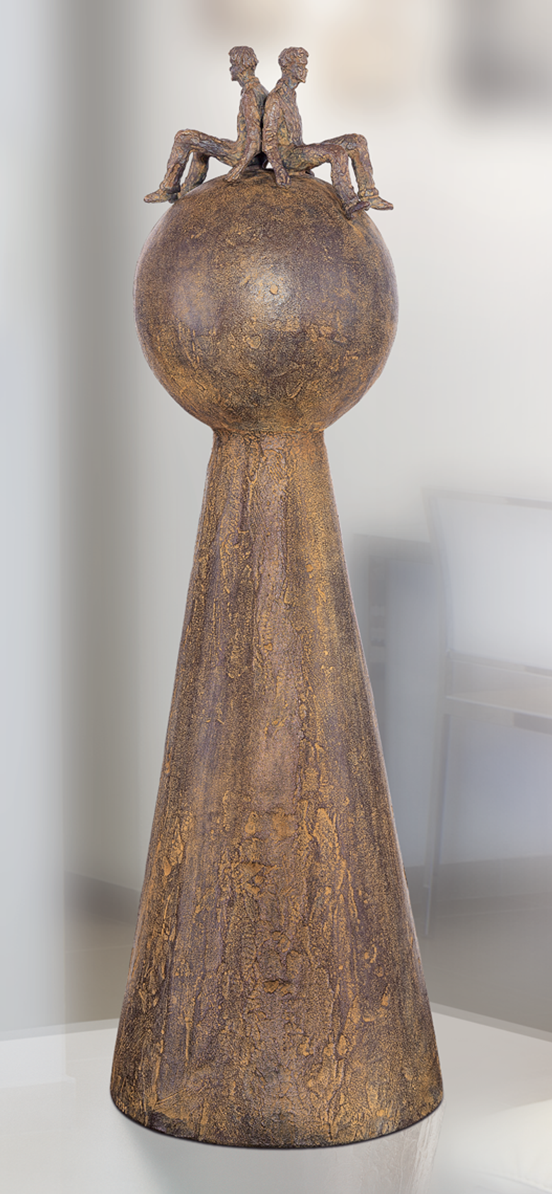 Bronzefigur Rücken an Rücken von Michel Favre