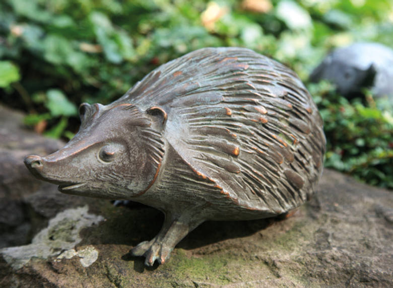 Bronzefigur Igel von Atelier Strassacker