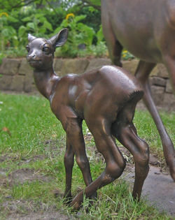 Bronzefigur Kitz von Helmut Diller