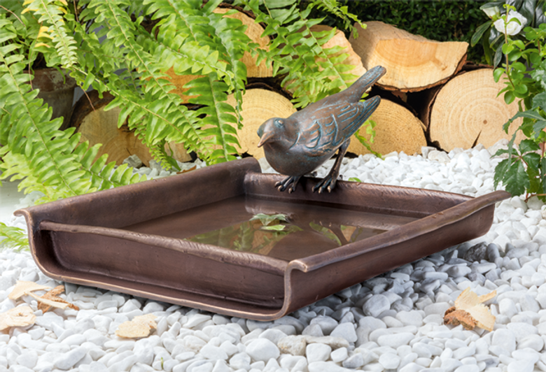 Bronzefigur Vogeltränke mit Amsel von Atelier Strassacker