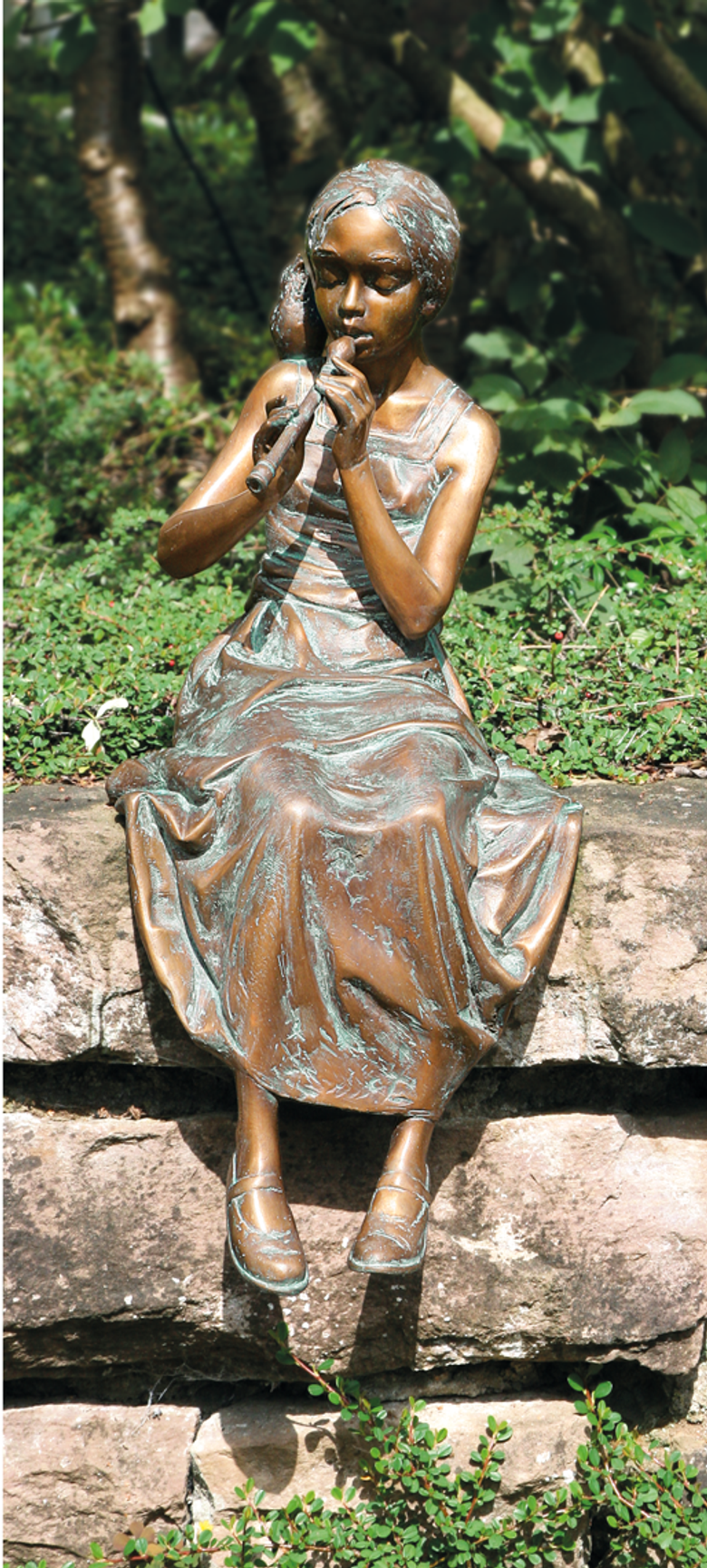 Bronzefigur Mädchen mit Flöte von Pawel Andryszewski